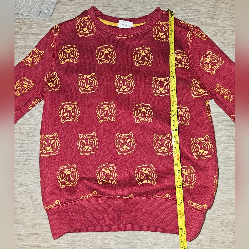 Amazon Essentials Boys and Toddlers' Fleece Crew-Neck Sweatshirts, Multipacks - Picture 9 of 9